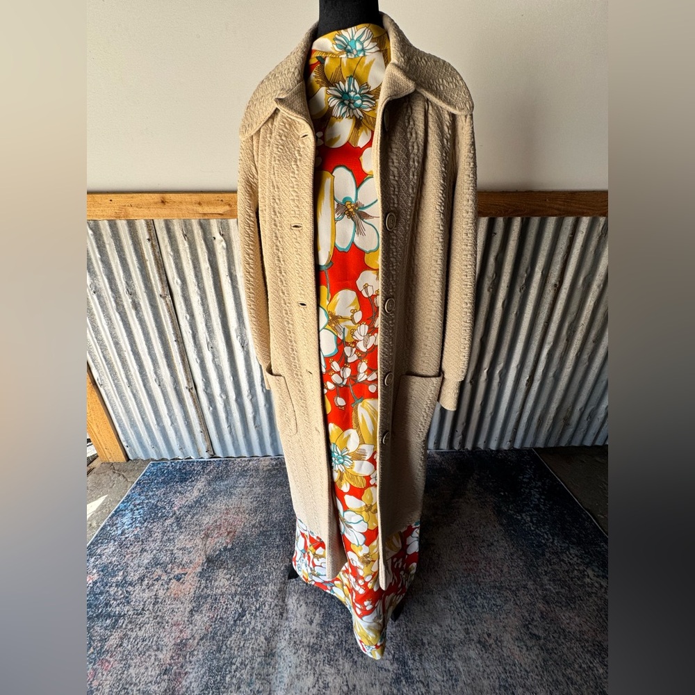 Vintage Beige textured light Jacket or Dress
